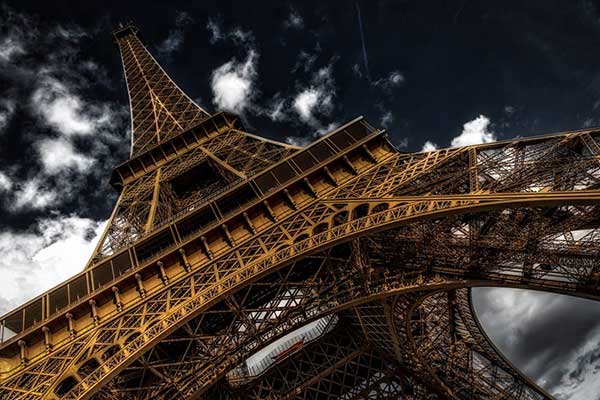 برج ایفل پاریس و 40 نکته جالب آن | یکی از پر بازدیدترین جاذبه های گردشگری در پاریس